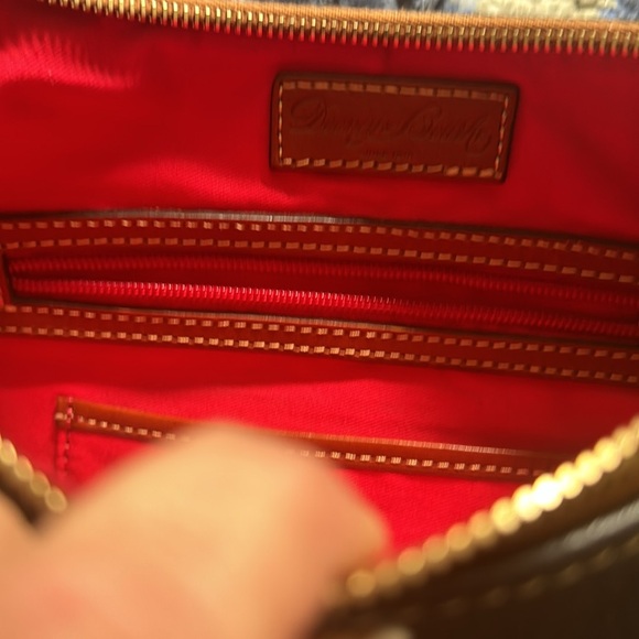 DOONEY & BURKE HANDBAG - Picture 6 of 10